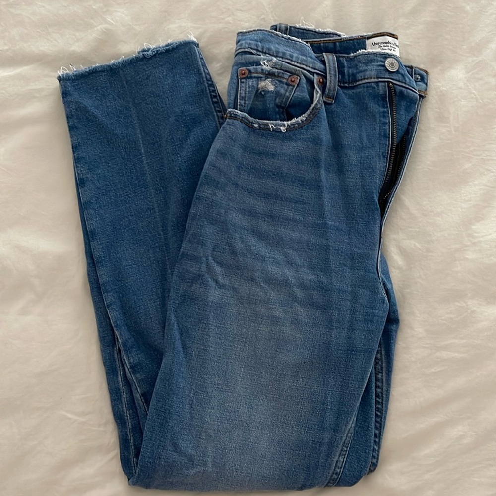 Abercrombie and Fitch high rise ankle straight